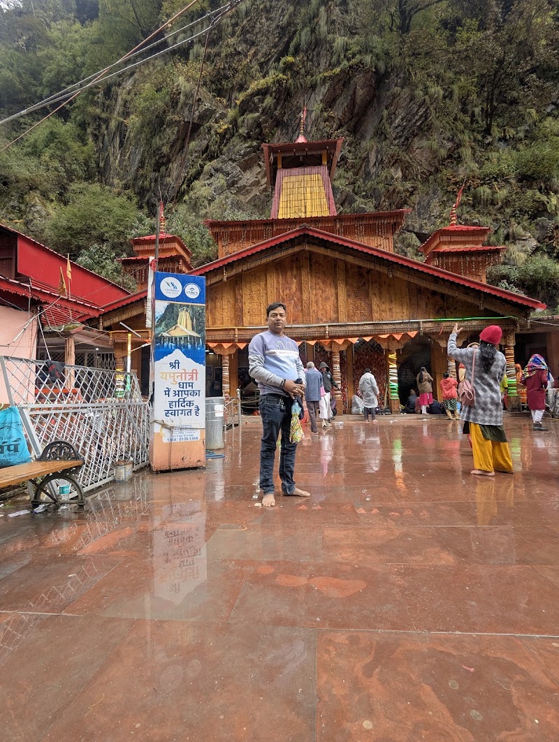 Yamunotri Saru Hot Spring - Yamunotri Saru Hot Spring XFX7+R35, Yamunotri, Uttarakhand 249141, India