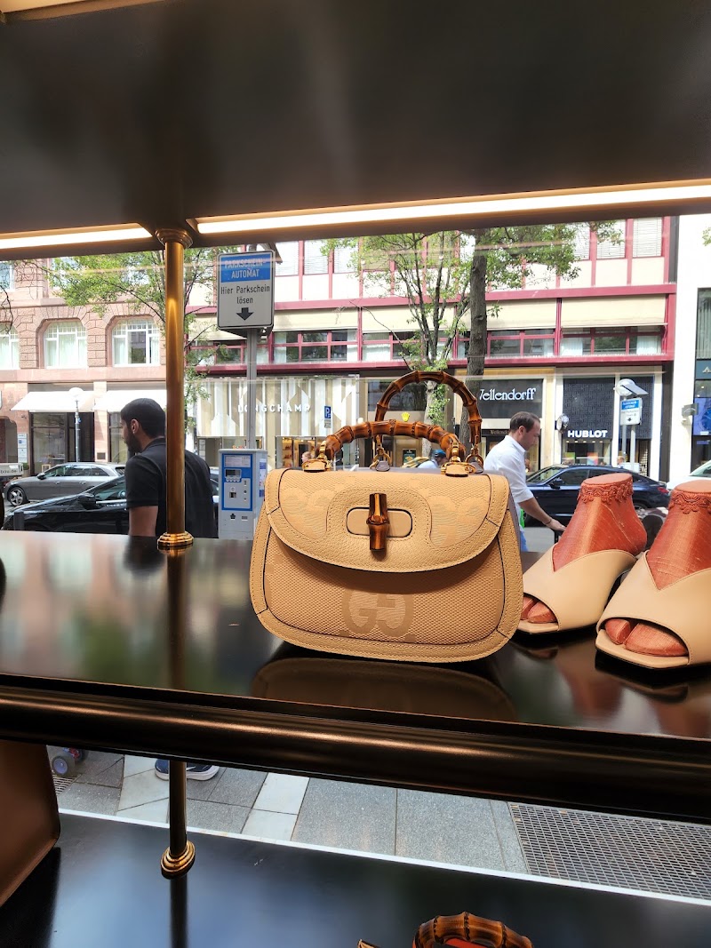 CHANEL - CHANEL, Goethestraße 10, 60313 Frankfurt am Main, Germany