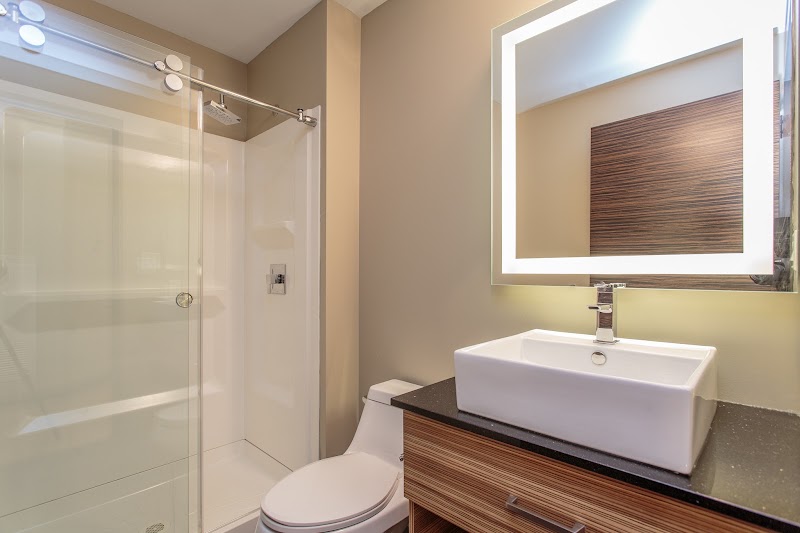 Iconic Living at The 9 - Iconic Living at The 9 2017 E 9th St, Cleveland, OH 44115, USA