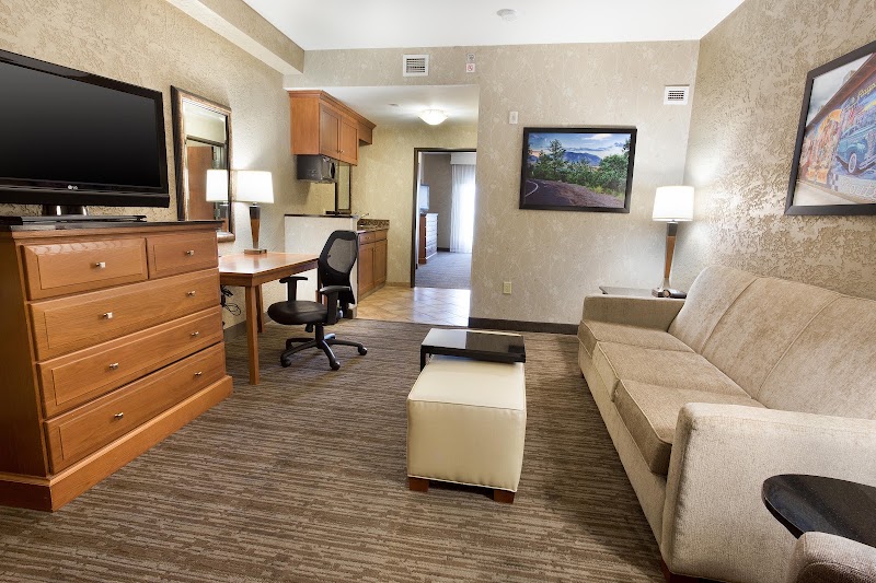 Drury Plaza Hotel Flagstaff - Drury Plaza Hotel Flagstaff, 300 S Milton Rd, Flagstaff, AZ 86001, USA