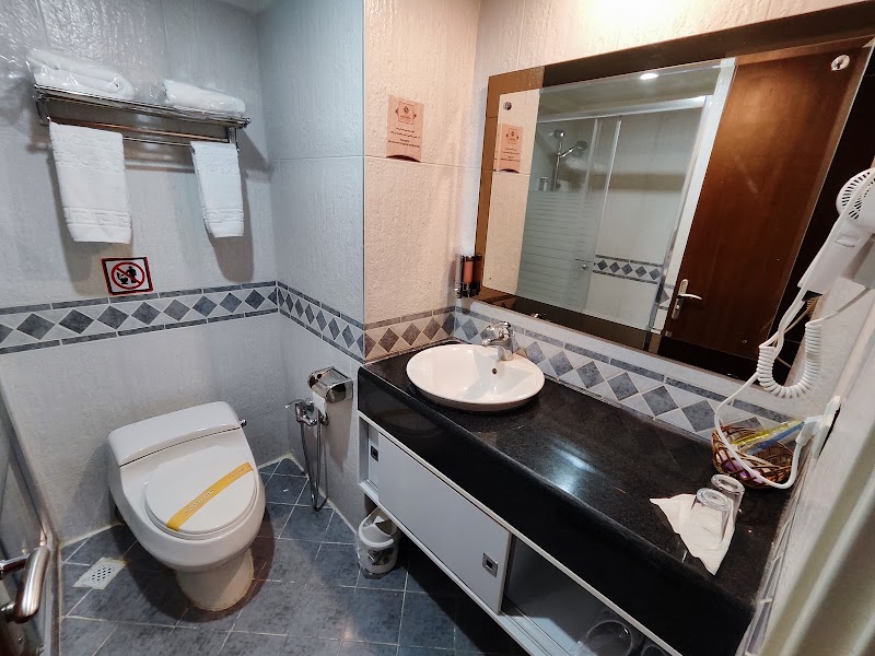 Zanjan Grand Hotel - Zanjan Grand Hotel, Zanjan Province, Zanjan, بزرگراه ۲۲ بهمن، MG3H+M89, Iran