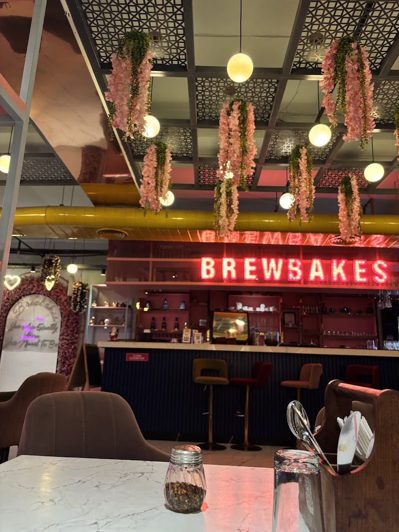 Brewbakes café Aligarh - Brewbakes café Aligarh, NKRV complex, Ghandhi eye hospital V Mart In front, Ramghat Rd, Shyam Nagar, Aligarh, Uttar Pradesh 202001, India