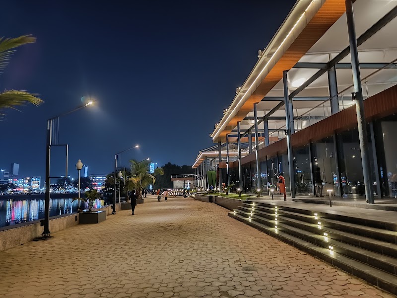 Marine Drive - Marine Drive beside UCO bank, Telibandha, Raipur, Chhattisgarh 492001, India