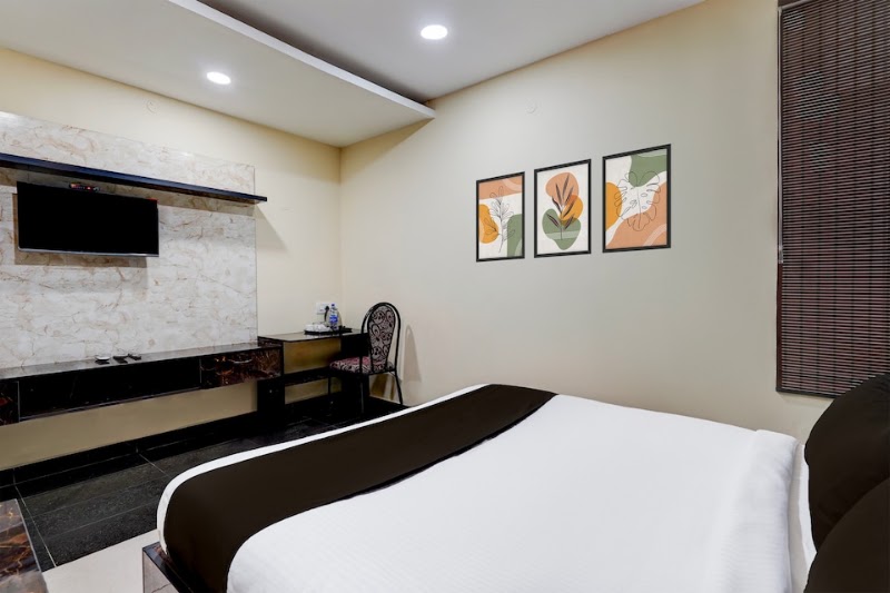 Super Hotel O Pondicherry City Centre - Super Hotel O Pondicherry City Centre, Hotel, 468 south street, MG ROAD, near by NEW MEDICAL CENTER, MG Road Area, Puducherry, 605001, India