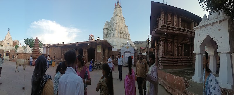 Sivrinarayan se jangir chapa - Sivrinarayan se jangir chapa PHCV+PXC, Shivrinarayan, Chhattisgarh 495557, India
