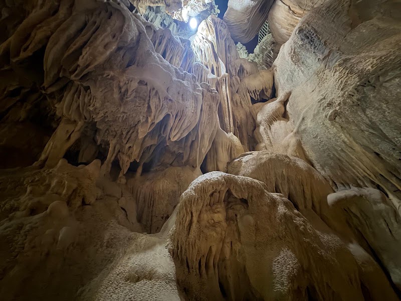 Vai Gioi Cave - Vai Gioi Cave, 6W82+C77, Nam Hoa Lu, Ninh Binh, Vietnam