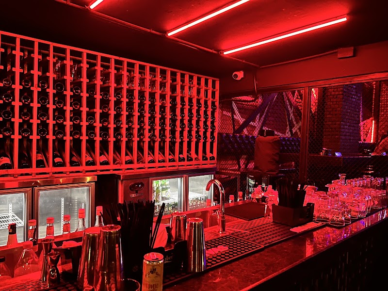 Purple Haze Rock Bar - Purple Haze Rock Bar, Paryatan Marg, Kathmandu 44600, Nepal
