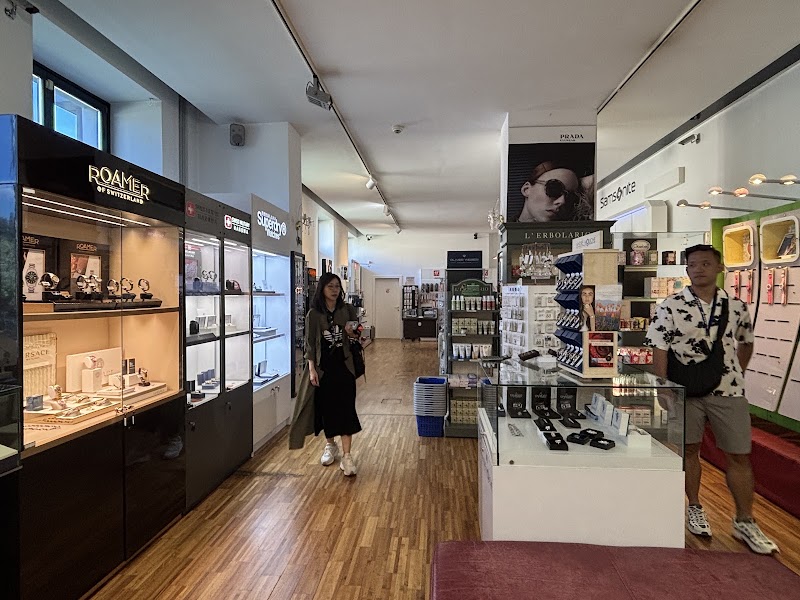 Belve Luxe - Belve Luxe Landstraßer Gürtel 3, 1030 Wien, Austria