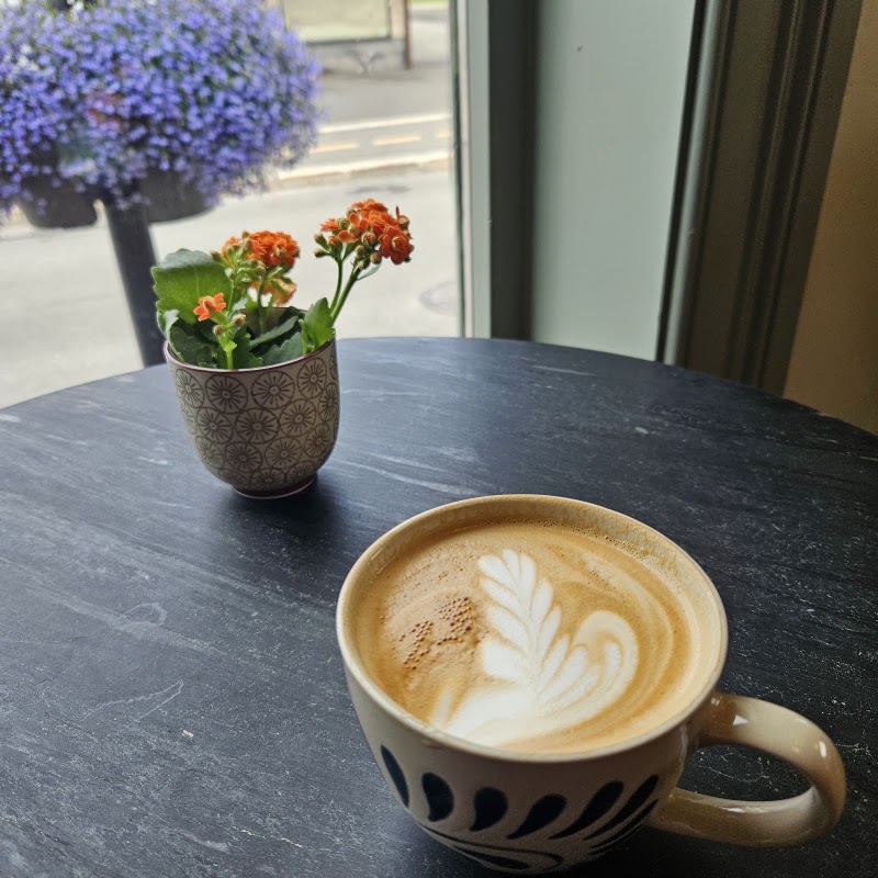 Huset Kafé - Huset Kafé, Idrettsgata 1, 8370 Leknes, Norway