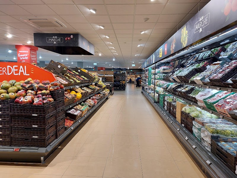 ALDI SUISSE - ALDI SUISSE, Seetalstrasse 11, 6020 Emmen, Switzerland