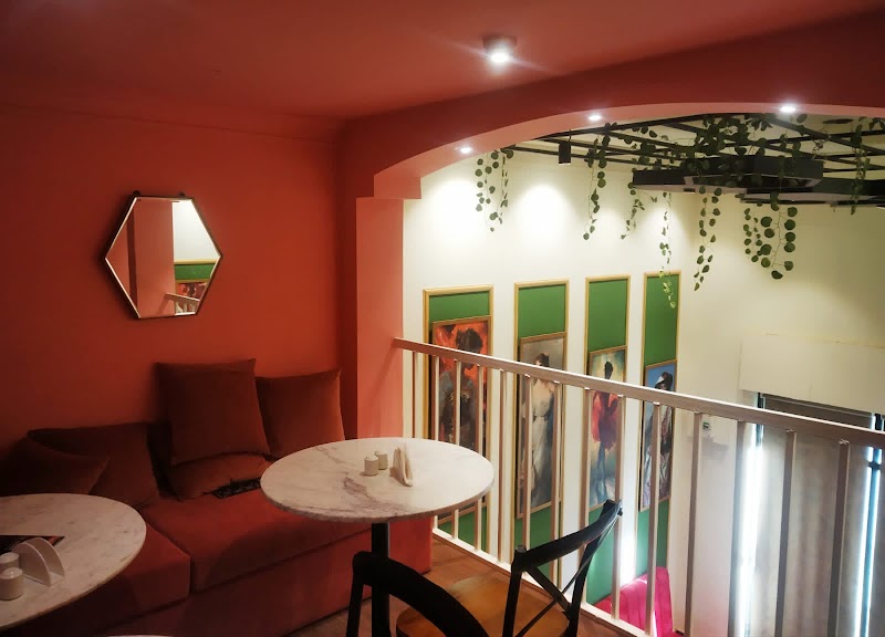 The Midas Cafe & Bistro