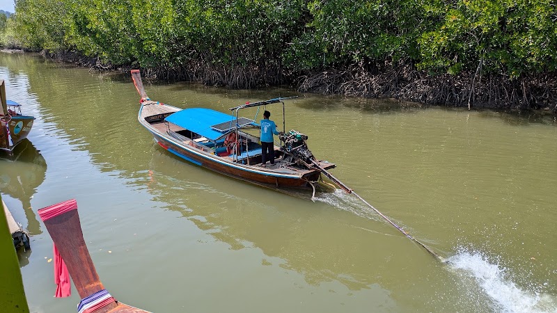 The bay tour บริการเรือนำเที่ยว - The bay tour บริการเรือนำเที่ยว, 7CFW+9F8 111 Tambon Kalai, Amphoe Takua Thung, Chang Wat Phang-nga 82130, Thailand