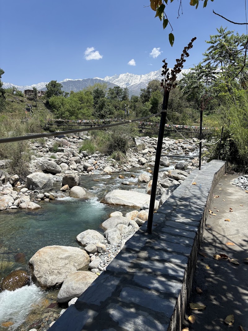Bhambri – A Riverside Café by Prakriti Aalay Resort - Bhambri – A Riverside Café by Prakriti Aalay Resort Prakriti Aalay Resort, Sukar Khas, Dharamshala, Himachal Pradesh 176215, India
