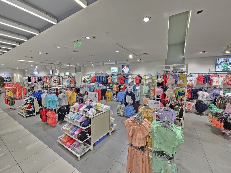 Max - Max Lower Ground Floor, Phoenix Market City Mall, Lal Bahadur Shastri Marg, Kurla West, Kurla, Mumbai, Maharashtra 400070, India