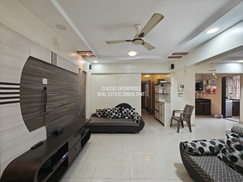 Everglade - Everglade, Tukaram nagar, Hadapsar, GWWM+9H4, Bypass, Tukaram Nagar, Kharadi, Pune, Maharashtra 411014, India