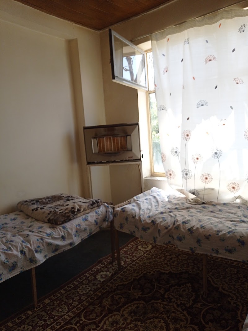 مهمانپذیر دلگشا(جعفری) - مهمانپذیر دلگشا(جعفری), Zanjan Province, Zanjan, خیابان فردوسی، MF8H+96G, Iran