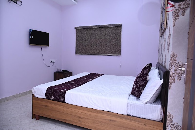 Hotel Royal Inn -II - Hotel Royal Inn -II No-01, main gate Ring Road, beside wallfort city, Bhatagaon, Raipur, Chhattisgarh 492001, India