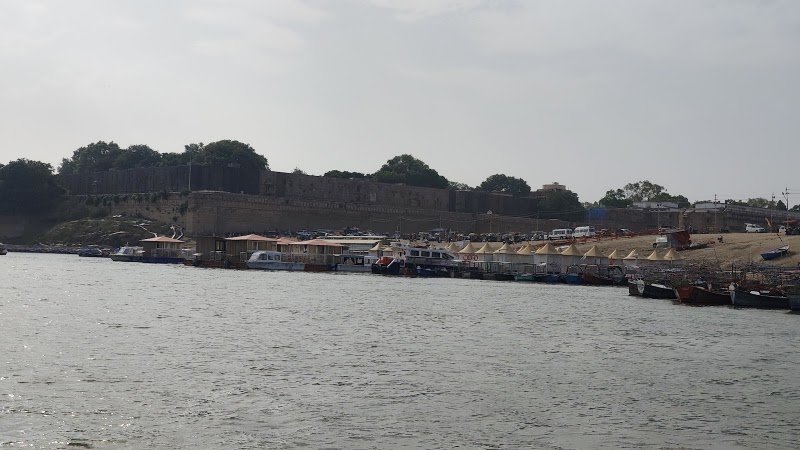 Triveni Sangam Maha Kumbh Snan Ghat - Triveni Sangam Maha Kumbh Snan Ghat CVGJ+XRX, Prayagraj, Uttar Pradesh 211006, India