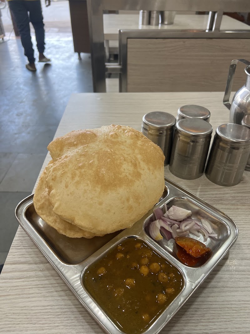 𝗟𝗮𝘅𝗺𝗶 𝗥𝗲𝘀𝘁𝗮𝘂𝗿𝗮𝗻𝘁 𝗣𝘂𝗿𝗲 𝗩𝗲𝗴 -𝗕𝗲𝘀𝘁 𝗙𝗮𝗺𝗶𝗹𝘆 𝗥𝗲𝘀𝘁𝗮𝘂𝗿𝗮𝗻𝘁 𝗶𝗻 𝗩𝗮𝗽𝗶 - 𝗟𝗮𝘅𝗺𝗶 𝗥𝗲𝘀𝘁𝗮𝘂𝗿𝗮𝗻𝘁 𝗣𝘂𝗿𝗲 𝗩𝗲𝗴 -𝗕𝗲𝘀𝘁 𝗙𝗮𝗺𝗶𝗹𝘆 𝗥𝗲𝘀𝘁𝗮𝘂𝗿𝗮𝗻𝘁 𝗶𝗻 𝗩𝗮𝗽𝗶, opposite Railway Station Rd, behind Gita Nagar, Vapi East, Gita Nagar, Vapi, Gujarat 396191, India