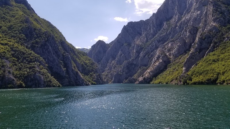 Private Driver Attractive Albania – Chauffeur & VIP Transport in Albania, Kosovo, Montenegro & North Macedonia - Private Driver Attractive Albania – Chauffeur & VIP Transport in Albania, Kosovo, Montenegro & North Macedonia Rruga Pjeter Budi, Tiranë 1001, Albania