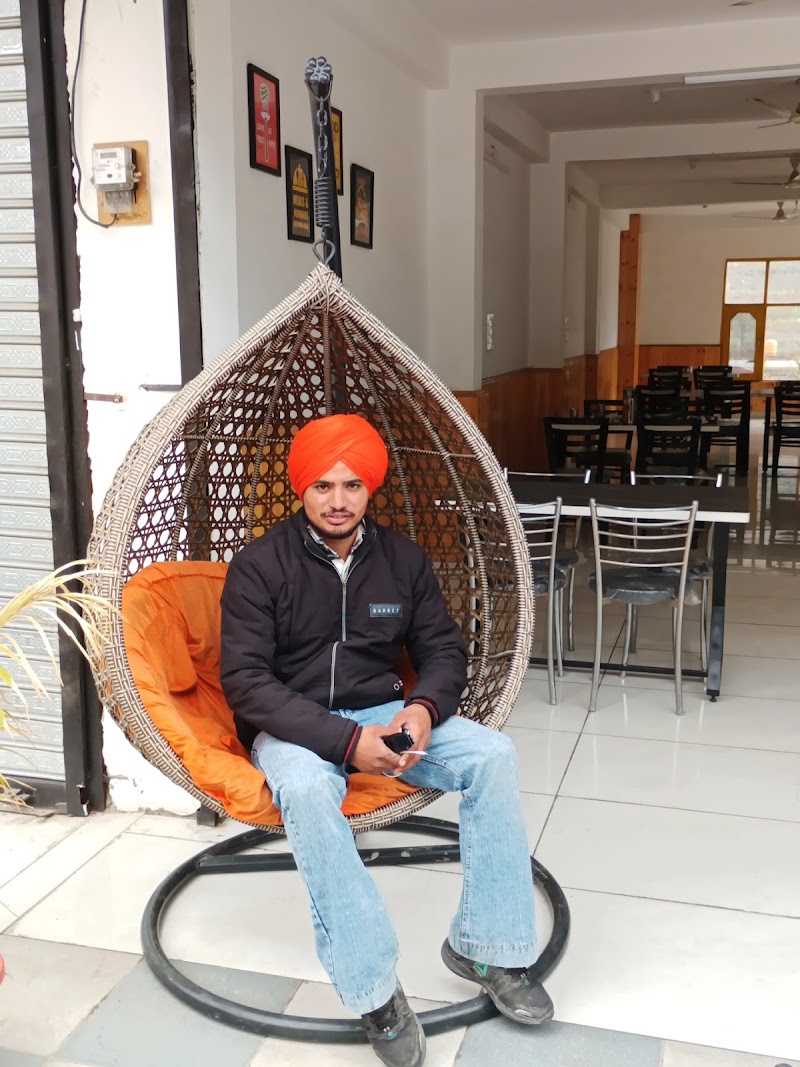 Punjabi Kitchen & Tandoori Hut - Punjabi Kitchen & Tandoori Hut Takoli, Himachal Pradesh 175121, India