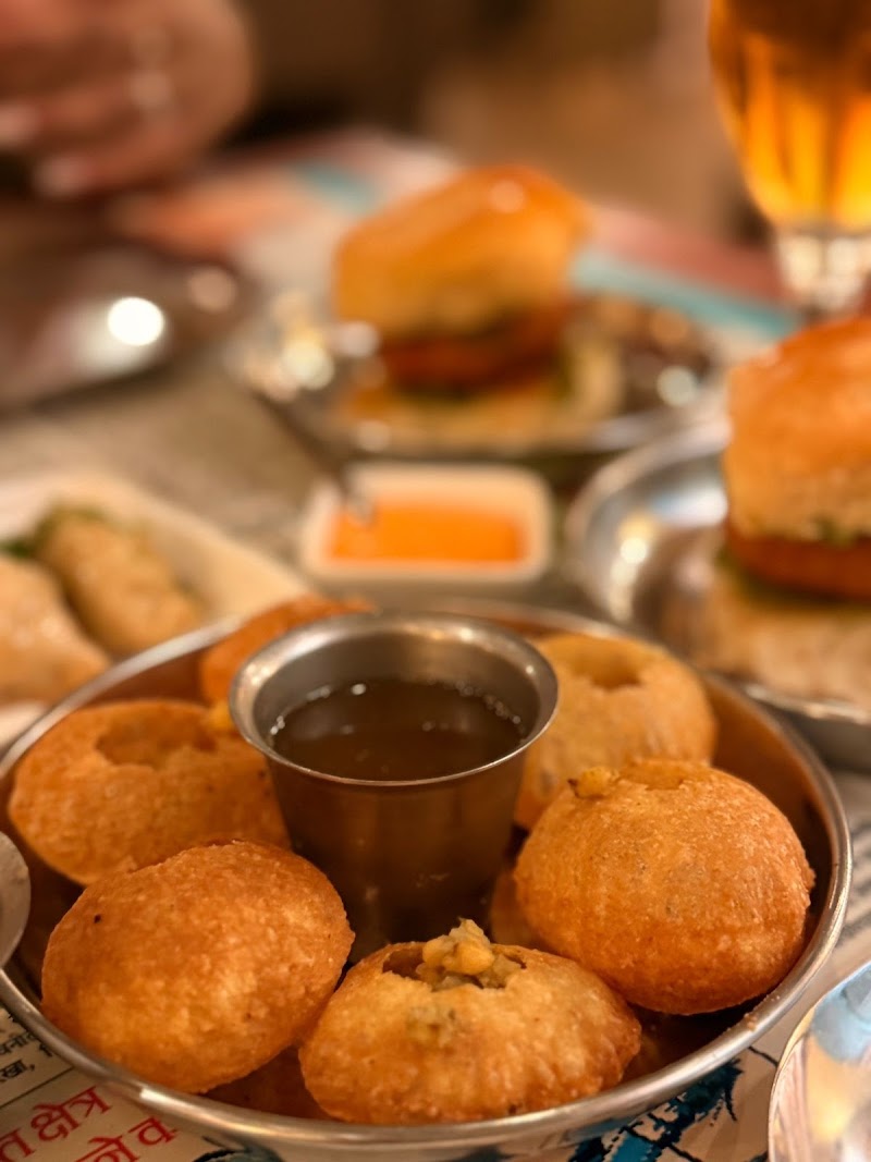 Desi Galli | Indian Restaurant & Street Food Barcelona - Desi Galli | Indian Restaurant & Street Food Barcelona C. de Villarroel, 60, Loc 2, Eixample, 08011 Barcelona, Spain