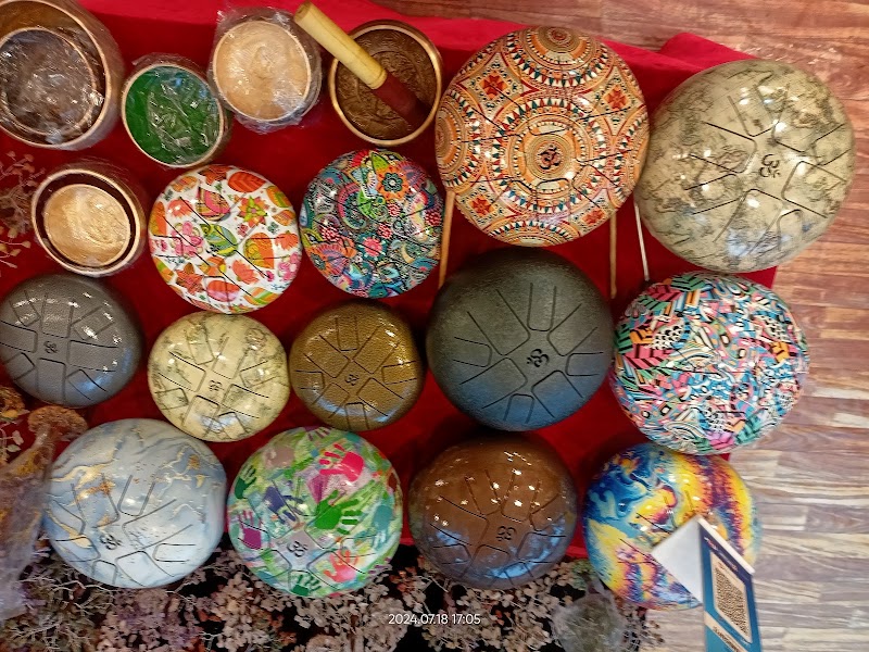 Aditya Handicrafts - Aditya Handicrafts Chapora Fort Rd, Vagator, Anjuna, Goa 403509, India