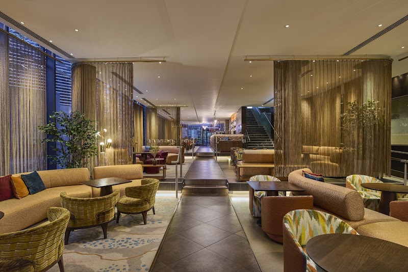 Hilton London Tower Bridge - Hilton London Tower Bridge, 5 More London Pl, Tooley St, London SE1 2BY, UK