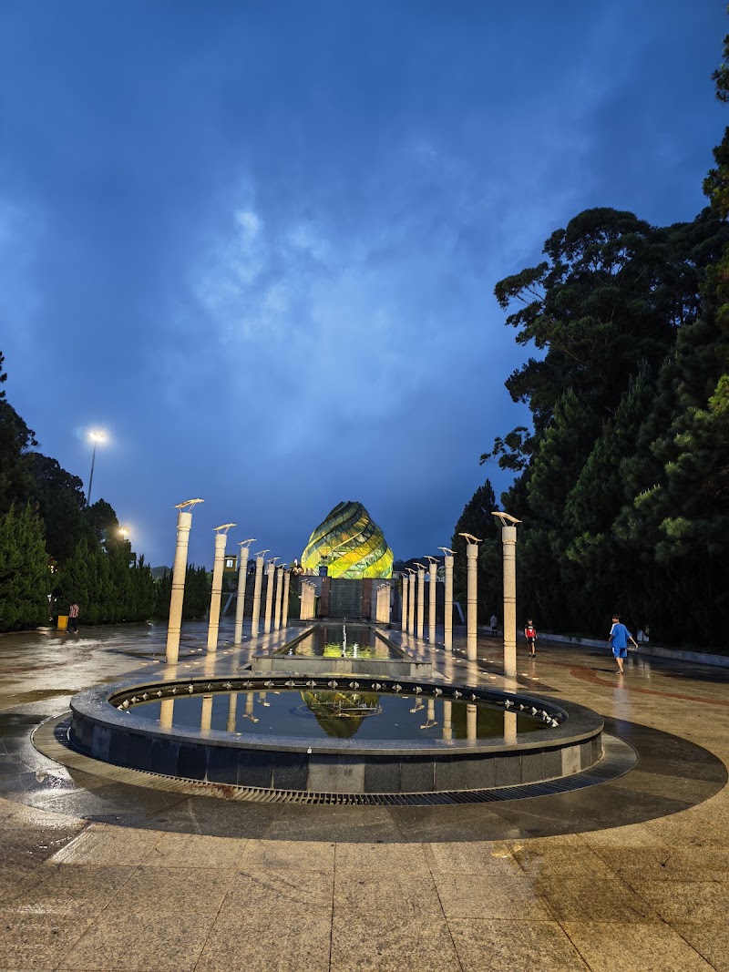 Lâm Viên Square - Lâm Viên Square Đ. Trần Quốc Toản, Xuân Hương - Đà Lạt, Lâm Đồng, Vietnam