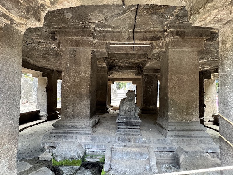 Pataleshwar Caves, Pune - Pataleshwar Caves, Pune Jangali Maharaj Rd, next to J M Temple, Revenue Colony, Pune, Maharashtra 411005, India