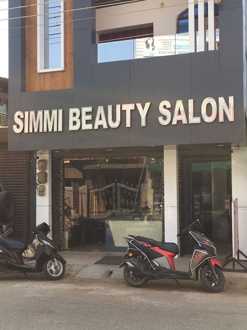 SIMMII BEEAUTY PAR PARLOUR - SIMMII BEEAUTY PAR PARLOUR, Ammatalab Road Ammatalab, Itwari Bazar, Dhamtari, Chhattisgarh 493773, India