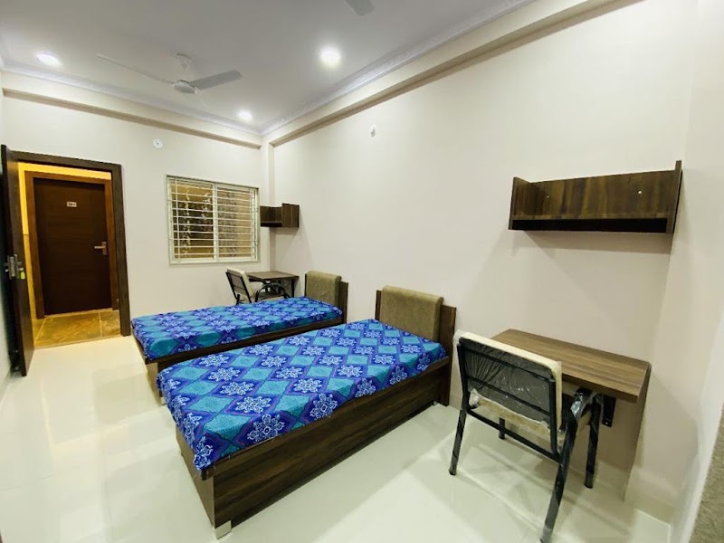 THE NEST GIRLS HOSTEL - THE NEST GIRLS HOSTEL 160/2, Ahilya Puri, bhawarkua, Bhanwar Kuwa, Indore, Madhya Pradesh 452001, India