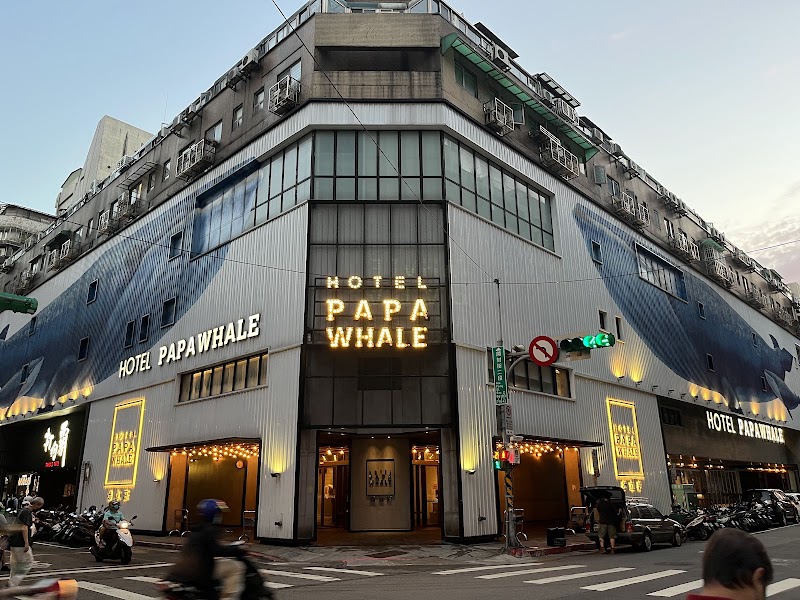 Hotel PaPa Whale