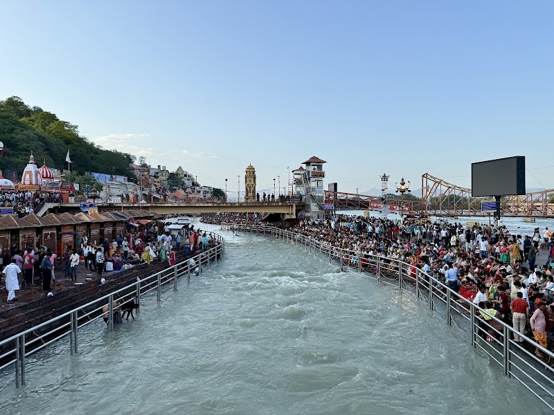 Ganga Aarti Viewing Spot - Ganga Aarti Viewing Spot X54C+GFQ, Har Ki Pauri, Haridwar, Uttarakhand 249401, India