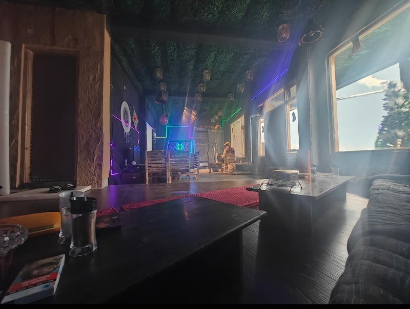 Wok in the Woods - Wok in the Woods 277X+6QH, Kasol, Himachal Pradesh 175105, India