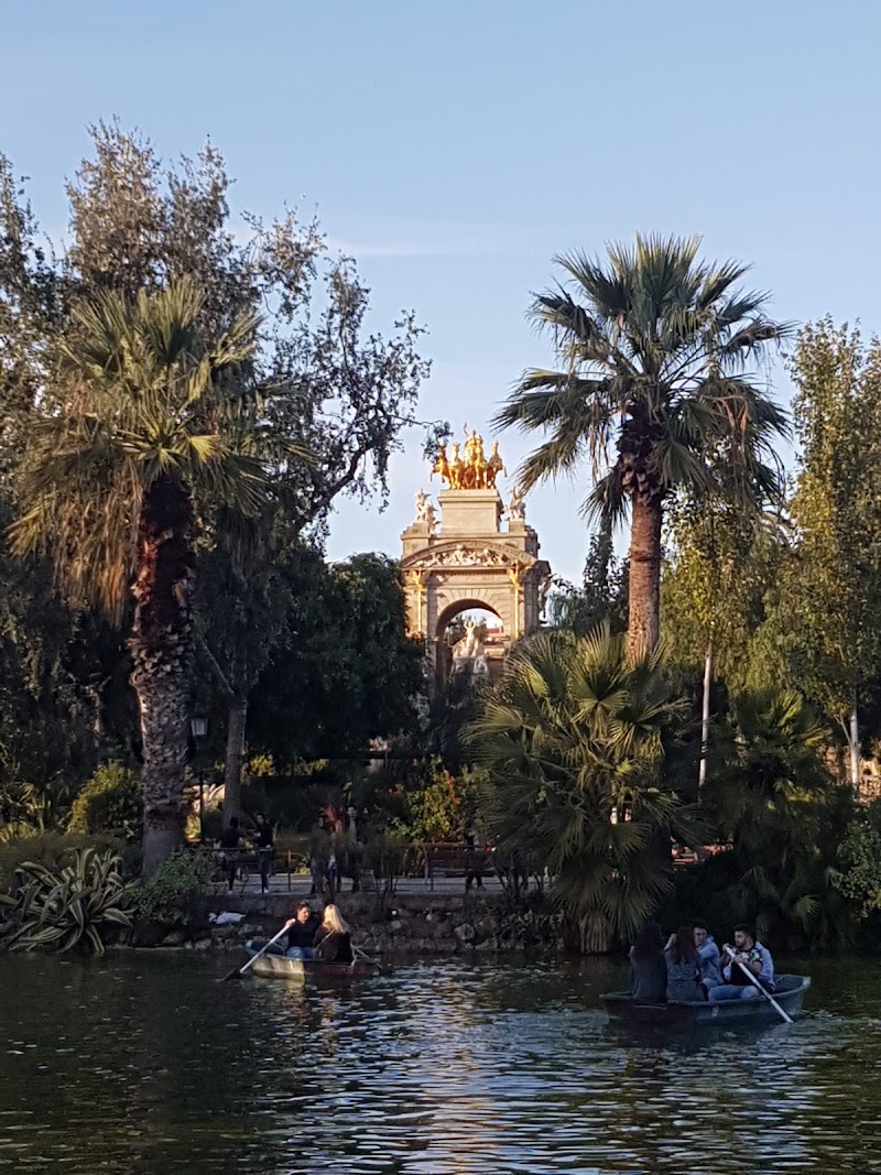 Ciutadella Park - Ciutadella Park Passeig de Picasso, 21, Ciutat Vella, 08003 Barcelona, Spain