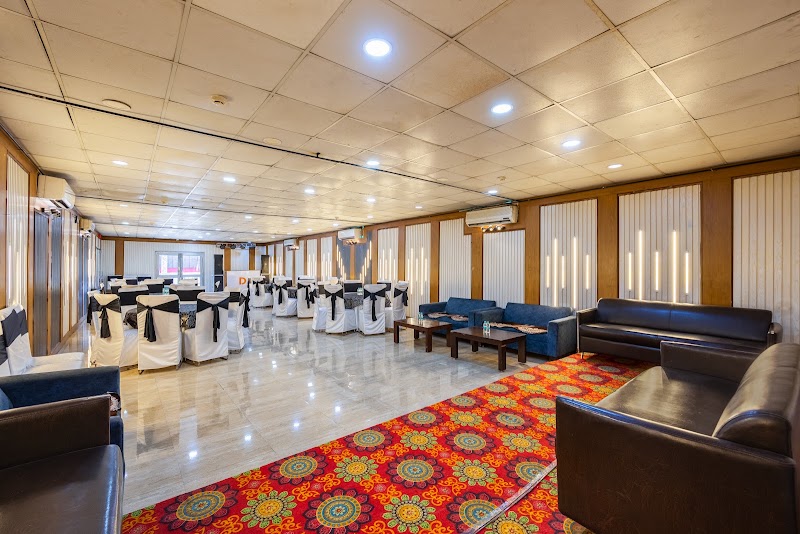 Hotel Arch Plaza - Near IICC YashoBhoomi - Hotel Arch Plaza - Near IICC YashoBhoomi 91, Main Rd, near Indira Gandhi International Airport, Kapas Hera Extension, Kapas Hera, New Delhi, Delhi 110097, India