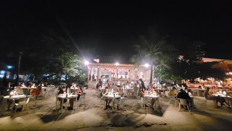 Whitening Restaurant - Whitening Restaurant 84360 246 Tambon Ko Tao, Amphoe Ko Pha-ngan, Chang Wat Surat Thani 84360, Thailand
