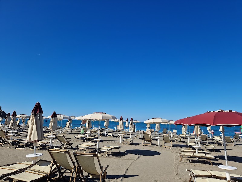 Tibidabo Beach Srl - Tibidabo Beach Srl, Lungo Mare Duilio Caio 20, 00122 Lido di Ostia RM, Italy