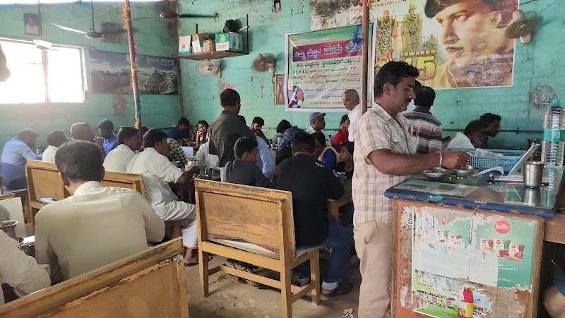 Manu Mess - Manu Mess, K S R T C, OPP ROAD, MASEEDI MUMBAGA KALAMANAGUDI, Temple Rd, Malavalli, Karnataka 571430, India