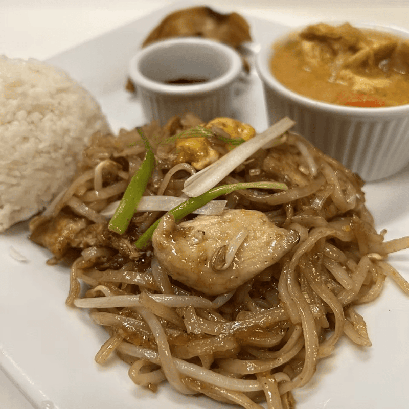 Charm Thai Cuisine - Charm Thai Cuisine 5805 NW 50th St Ste B, Warr Acres, OK 73122, USA