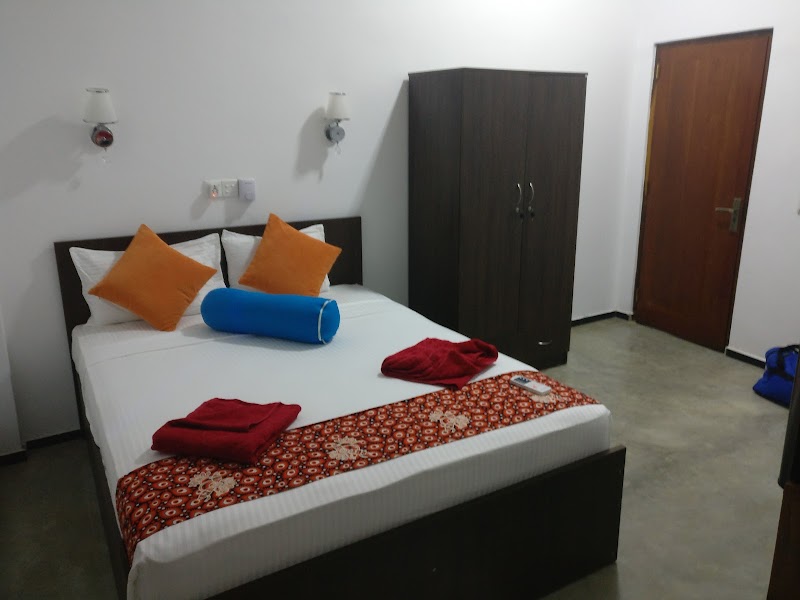 Sea Breeze Hotel - Sea Breeze Hotel, Matara Rd, Mirissa, Sri Lanka