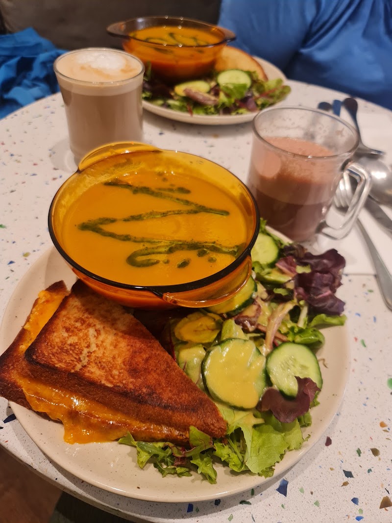 Noglu - Noglu 69 Rue de Grenelle, 75007 Paris, France