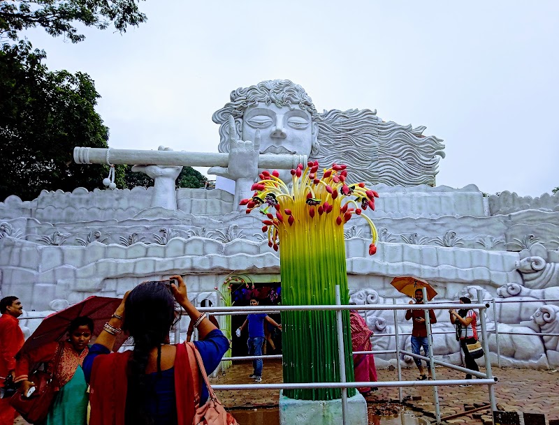Kumartuli Park - Kumartuli Park, SARBOJANIN DURGOTSAB COMMITTEE, 8B, Abhay Mitra St, Sovabazar, Kumartuli, Shobhabazar, Kolkata, West Bengal 700005, India