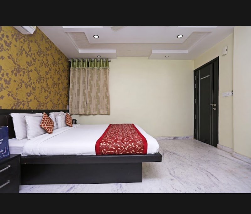 HOTEL ROMA DELUXE - HOTEL ROMA DELUXE 8165, Arakashan Rd, Ram Nagar, Paharganj, New Delhi, Delhi 110055, India