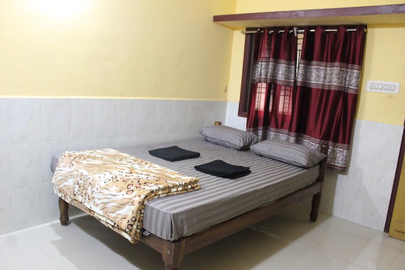 Surya guest house - Surya guest house, Main beach gokarna, Belehittal Rd, Gokarna, Karnataka 581326, India