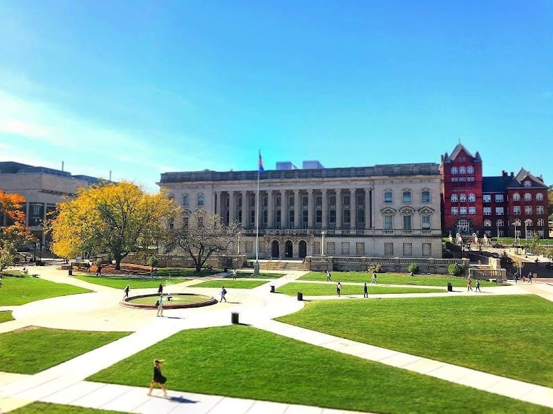 University of Wisconsin–Madison - University of Wisconsin–Madison, 500 Lincoln Dr, Madison, WI 53706, USA