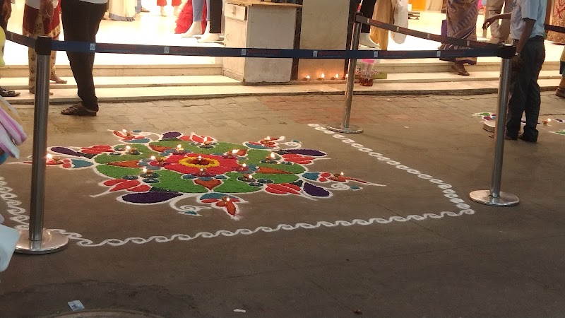 Shopping Street - Shopping Street 25, Ranganathan St, Near Mambalam, Railway Station, Postal Colony, T. Nagar, Chennai, Tamil Nadu 600017, India