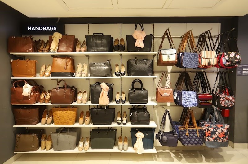 TRENDS - TRENDS, 138, Rash Behari Ave, lake Terrace, Ballygunge, Kolkata, West Bengal 700029, India