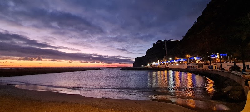 Calheta Diving Center - Calheta Diving Center, Av. D. Manuel I, 9370-135 Estreito da Calheta, Portugal